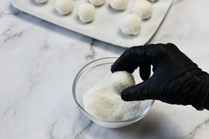 Tartufi cocco e yogurt
