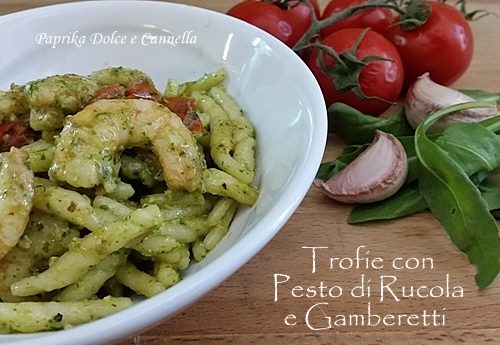 Trofie con Pesto di Rucola e Gamberetti