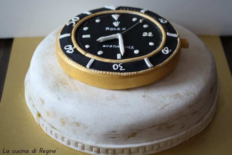Torta Rolex in pasta da zucchero