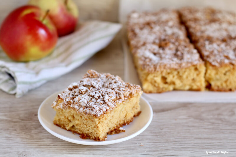 Torta di mele e amaretti