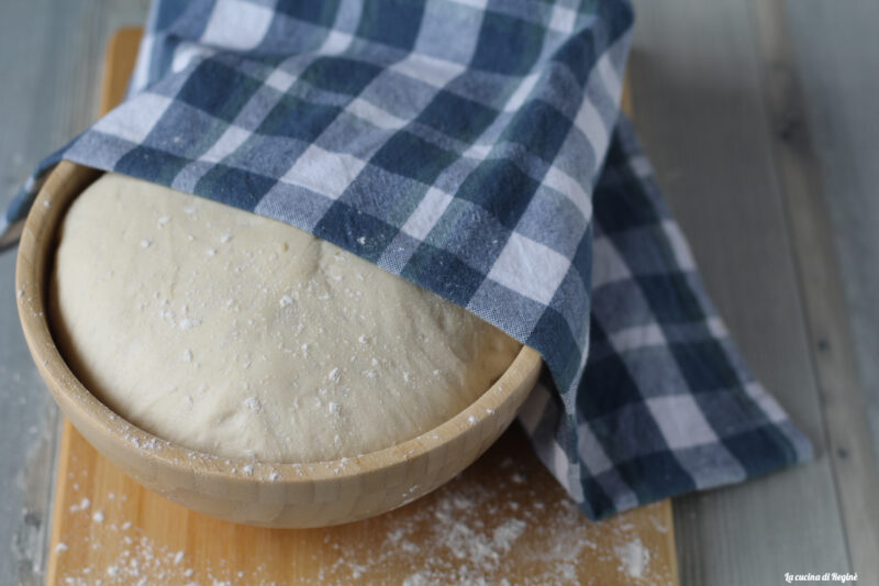 Impasto perfetto per pizze fritte ripiene