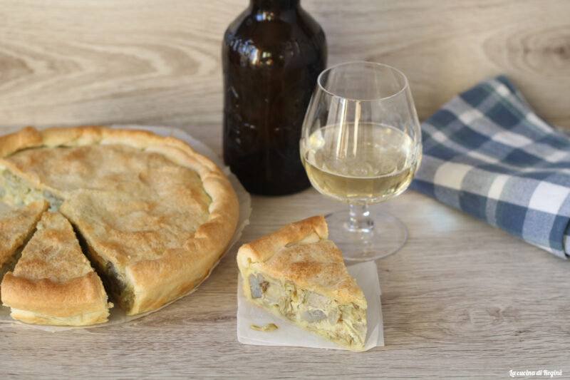 Torta salata con carciofi uova e scamorza