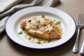 Scaloppina al vino per una persona: la ricetta facile e veloce