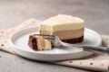 Torta cremino senza cottura: il dolce furbo a tre strati che fa impazzire tutti