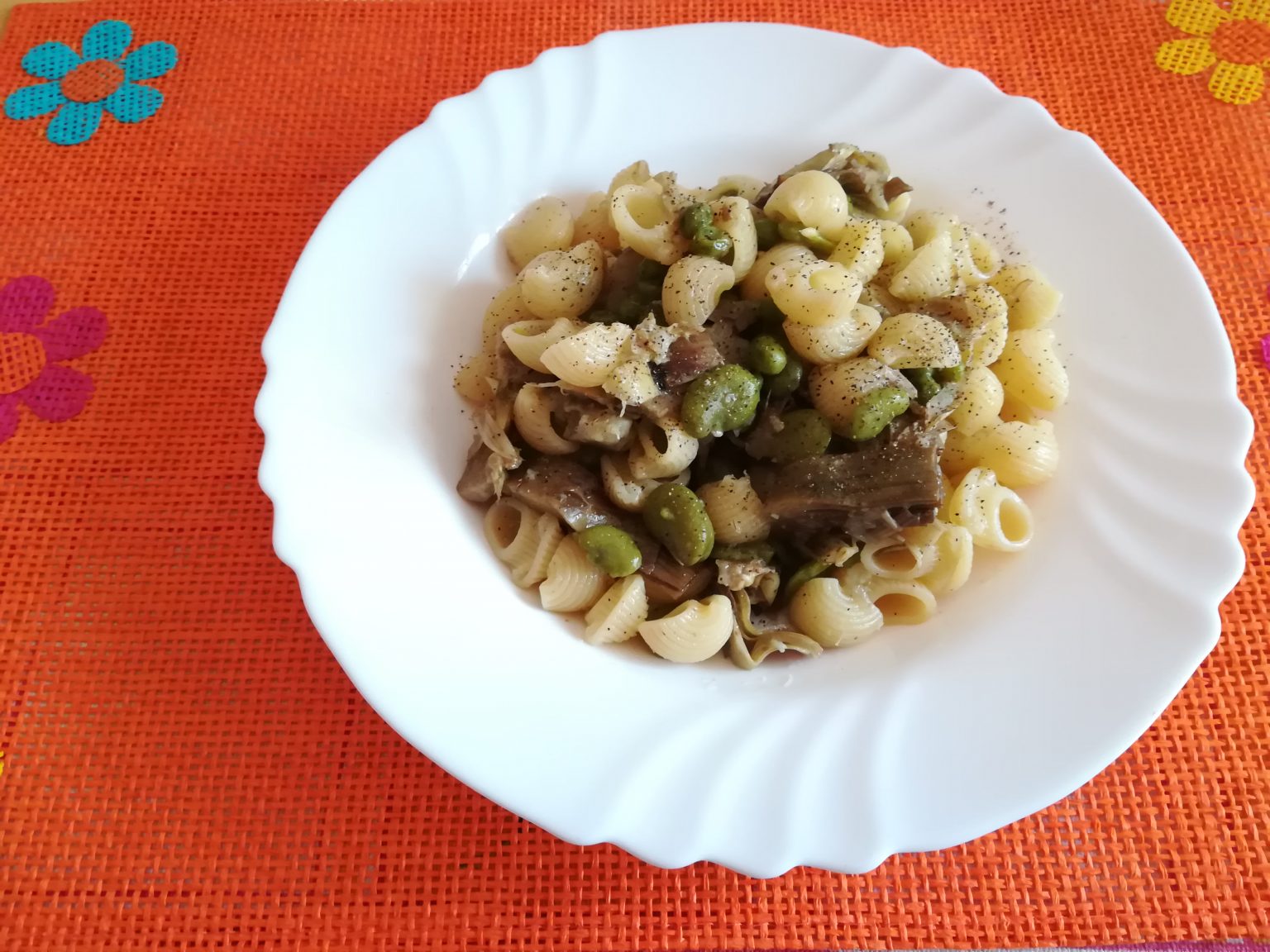 Pasta con carciofi piselli e fave Un'idea al giorno
