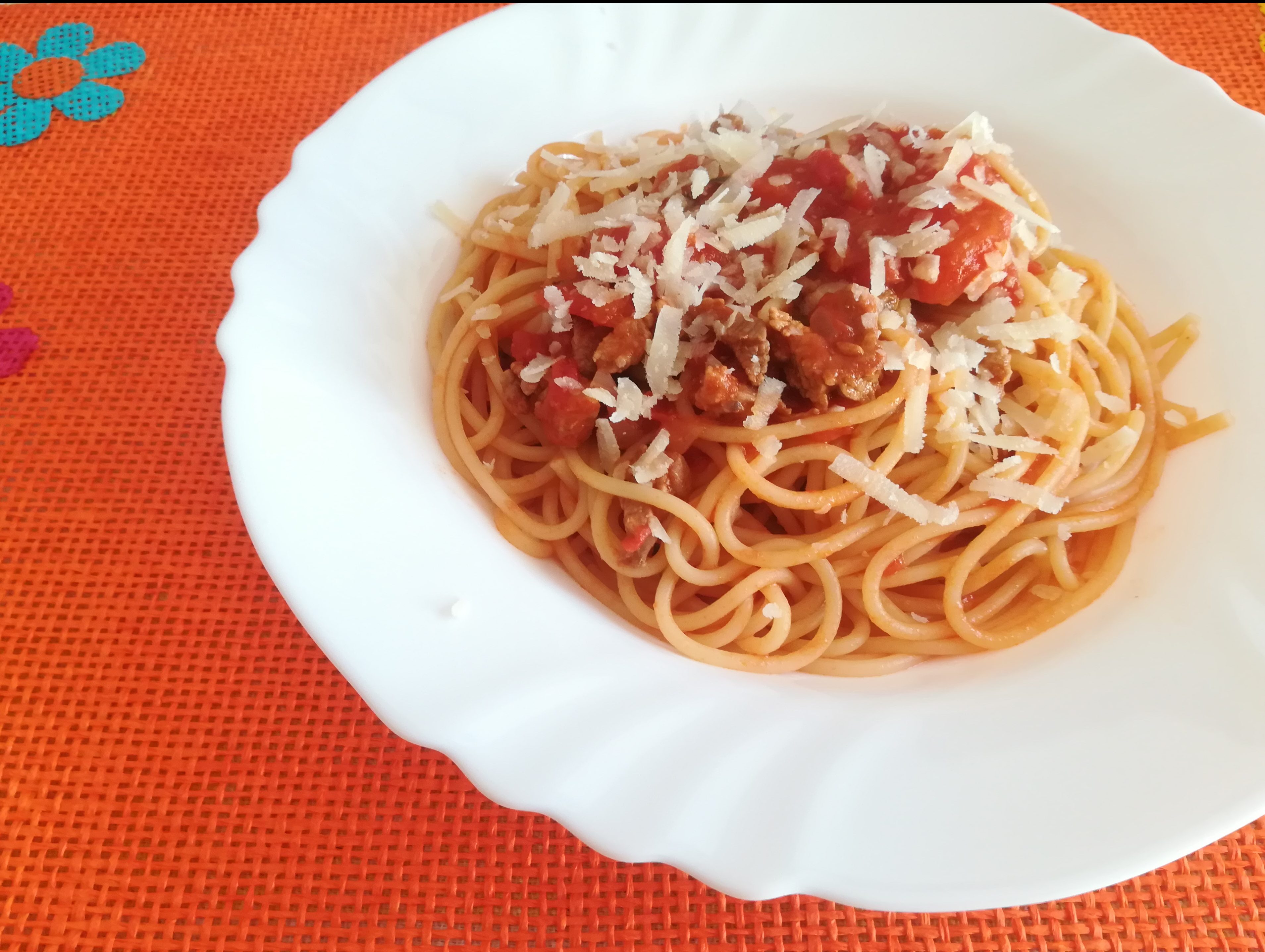 Spaghetti con sugo di manzo