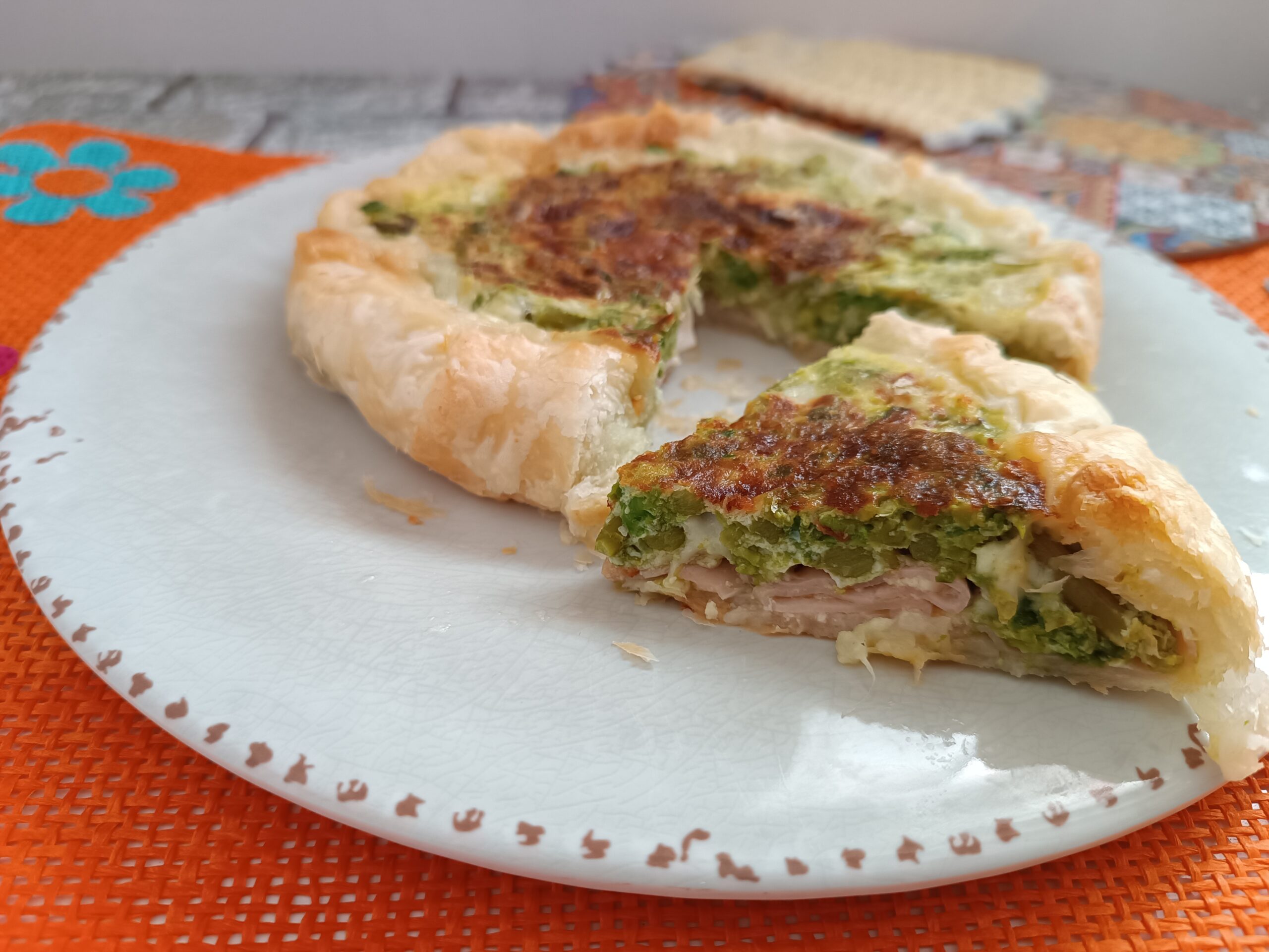 Torta salata con asparagi selvatici