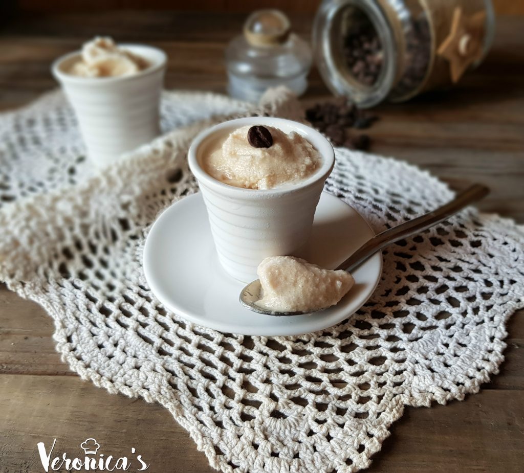 CREMA DI CAFFE' GELATA, ricetta facile e golosa CREMA DI CAFFE' GELATA, ricetta facile e golosa