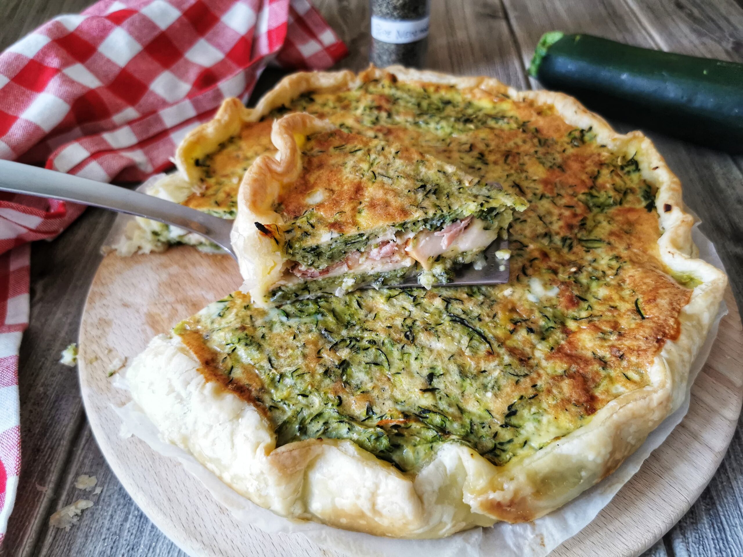 TORTA RUSTICA SCAMORZA E ZUCCHINE, Ricetta Gustosa