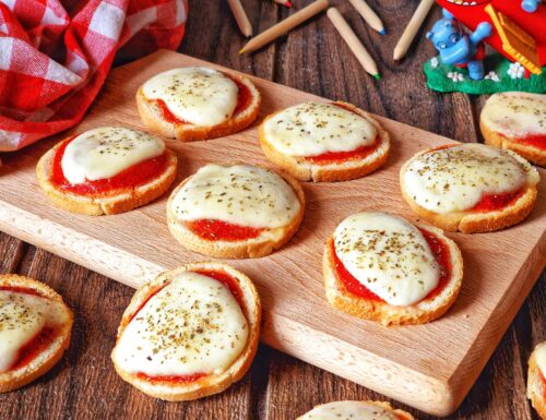 PIZZETTE DI PANE IN FRIGGITRICE AD ARIA
