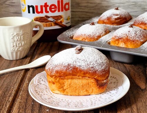 BRIOCHE RIPIENE DI NUTELLA