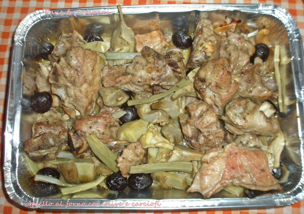 Agnello con olive e carciofi