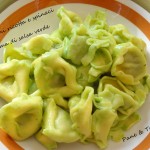 Tortellini ricotta e spinaci con crema di salsa verde