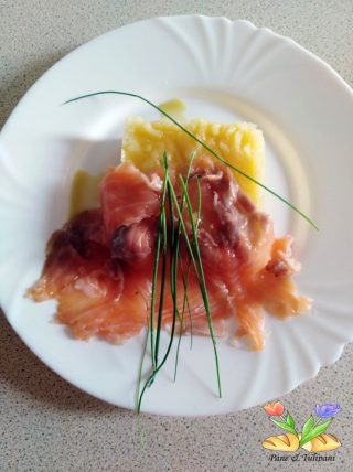 salmone speziato con aromi