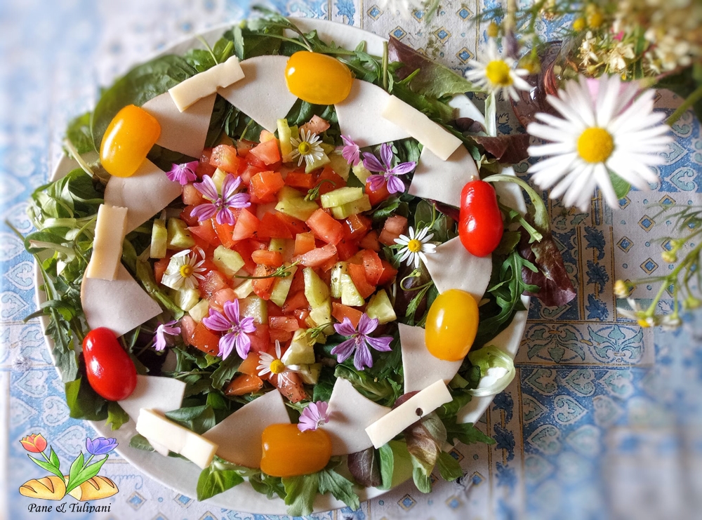 insalata con ortaggi e fiori in bellavista