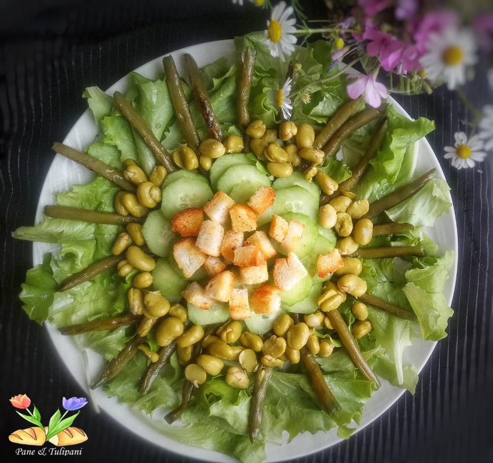 insalata tutta verde con crostini