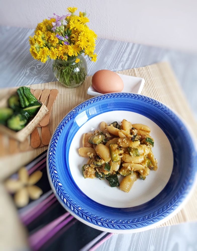 gnocchetti sardi con zucchine e stracciatella