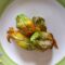Fiori di zucca ripieni in airfryer