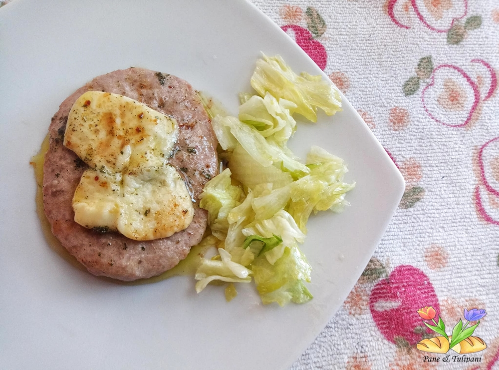 hamburger con salvia e fontina