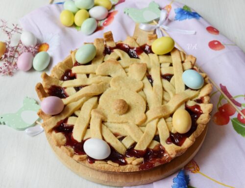 Crostata di marmellata con guscio croccante: a Pasqua fa sempre la sua bella figura