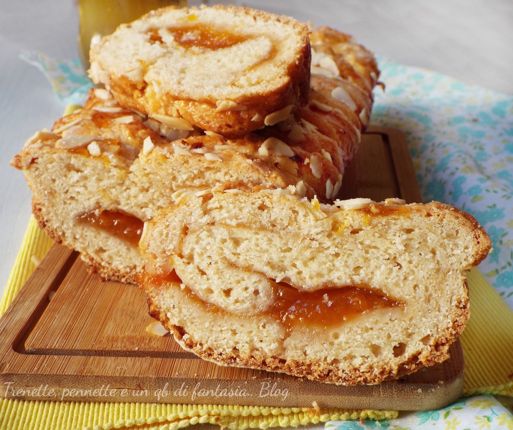 Rotolo di frolla alla ricotta con marmellata di pesche: una ricetta estiva che non puoi perderti, ti conquista al primo assaggio