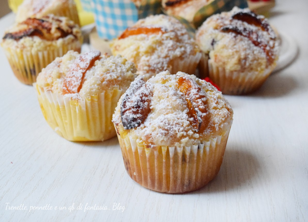 muffin ai mirtilli e albicocche con yogurt in friggitrice ad aria sono la ricetta perfetta. Morbidissimi, profumati e preparati senza burro nell'impasto